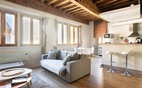 Apt. Au Coeur De La Vieille Ville